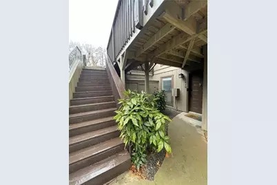 2410 Cumberland Court SE, Smyrna, GA 30080 - Photo 2