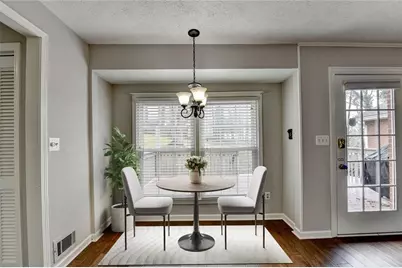 2325 Sussex Court, Snellville, GA 30078 - Photo 6