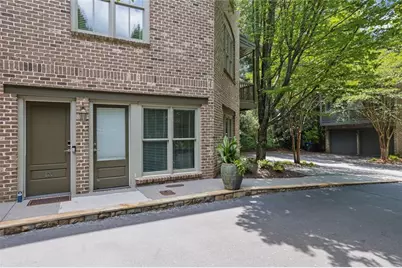 120 Green Oak Drive, Roswell, GA 30075 - Photo 2