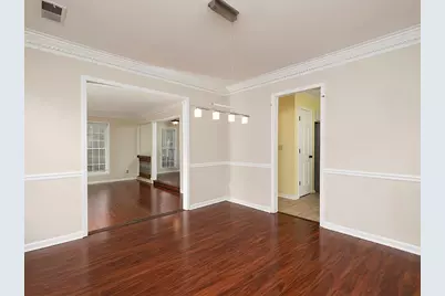 8950 Carroll Manor Drive, Sandy Springs, GA 30350 - Photo 12