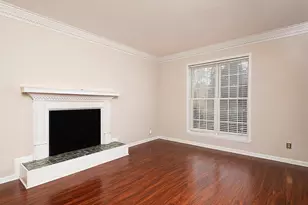 8950 Carroll Manor Dr, Sandy Springs, GA 30350 - Photo 10