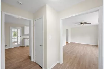 4471 Myrtle Hill Road NE, Kennesaw, GA 30144 - Photo 6