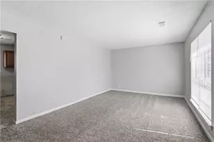 8822 Ashwood Dr, Riverdale, GA 30274 - Photo 12