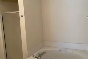 1015 Holly Dr, Gainesville, GA 30501 - Photo 16