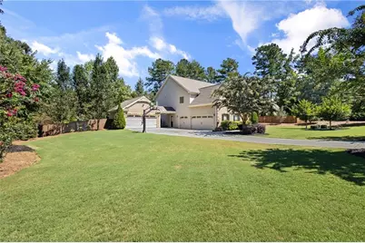 250 Bryce Avenue, Jefferson, GA 30549 - Photo 2