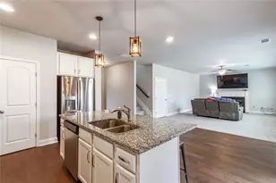 809 Joy Dr, Hoschton, GA 30548 - Photo 14