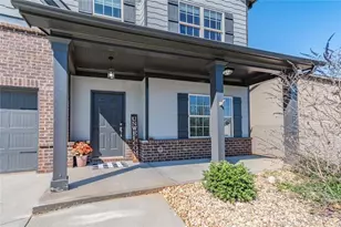 809 Joy Dr, Hoschton, GA 30548 - Photo 2