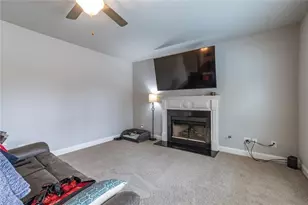 809 Joy Dr, Hoschton, GA 30548 - Photo 8