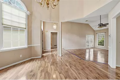 1243 Wynford Woods SW, Marietta, GA 30064 - Photo 8