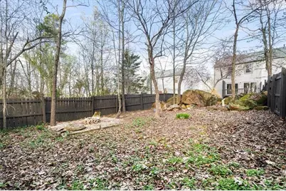 1805 Barrington NW, Marietta, GA 30066 - Photo 32