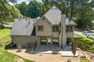 2240 Emerald Dr, Loganville, GA 30052 - Photo 36