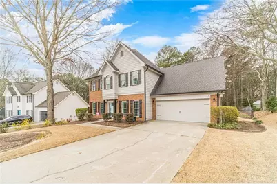 2240 Emerald Drive, Loganville, GA 30052 - Photo 4