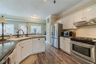 2240 Emerald Dr, Loganville, GA 30052 - Photo 10