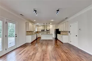 1098 Boxwood Ln, Canton, GA 30114 - Photo 22