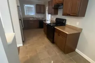 2397 Sandy Plains Rd, Marietta, GA 30066 - Photo 4