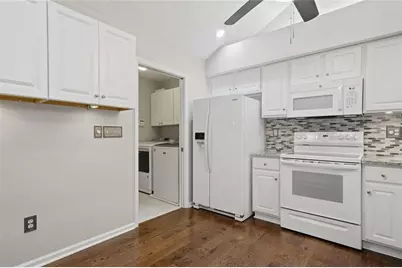 2132 Carefree Circle #10, Marietta, GA 30062 - Photo 12