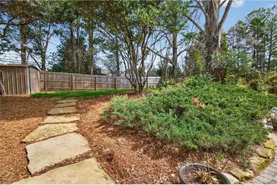 7070 Foxberry Ln, Roswell, GA 30075 - Photo 22