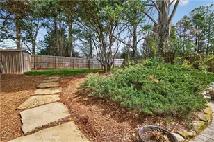 7070 Foxberry Ln, Roswell, GA 30075 - Photo 22