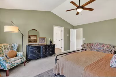 7070 Foxberry Ln, Roswell, GA 30075 - Photo 12