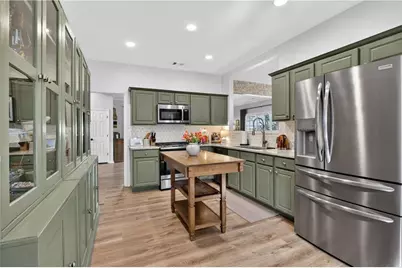 7070 Foxberry Ln, Roswell, GA 30075 - Photo 6