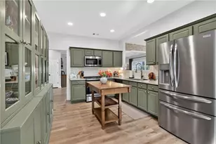 7070 Foxberry Ln, Roswell, GA 30075 - Photo 6