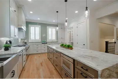 1364 Manget Way, Dunwoody, GA 30338 - Photo 10