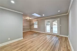 866 Armand Ct NE, Atlanta, GA 30324 - Photo 8