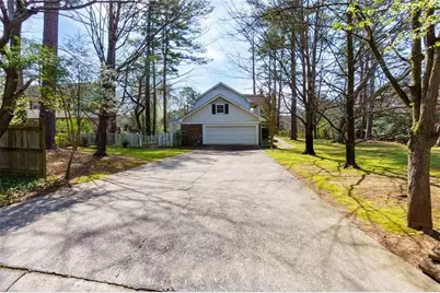 1381 Brenton Drive NE, Brookhaven, GA 30319 - Photo 6