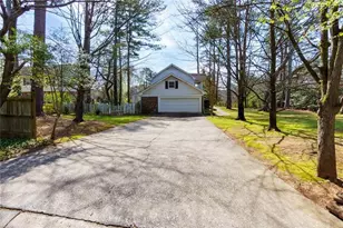 1381 Brenton Dr NE, Brookhaven, GA 30319 - Photo 6