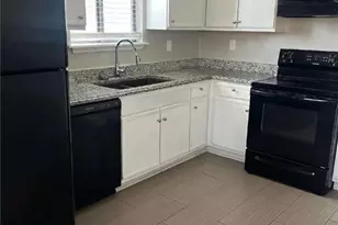 5441 Biffle Ct, Stone Mountain, GA 30088 - Photo 4