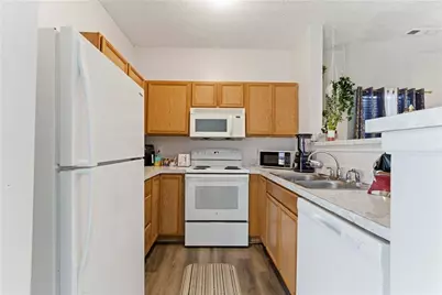 1686 Camden Forrest Trail, Riverdale, GA 30296 - Photo 8