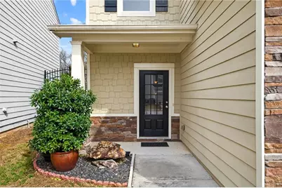 346 Highland Pointe Circle E, Dawsonville, GA 30534 - Photo 2