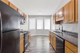 296 Firecrest Ln, Lawrenceville, GA 30045 - Photo 12