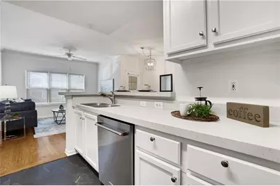 2700 Pine Tree Road NE #1017, Atlanta, GA 30324 - Photo 4