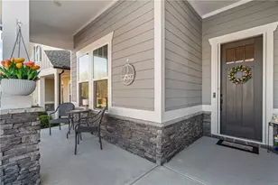 7076 Cottage Grv Dr, Flowery Branch, GA 30542 - Photo 4