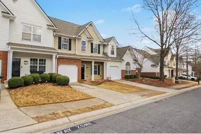 2367 Suwanee Pointe Drive, Lawrenceville, GA 30043 - Photo 8