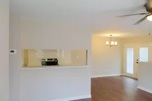 1336 Surrey Ln SW, Marietta, GA 30008 - Photo 6