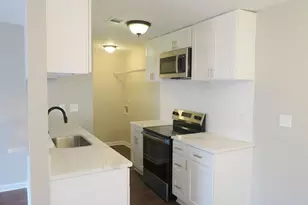 1336 Surrey Ln SW, Marietta, GA 30008 - Photo 10