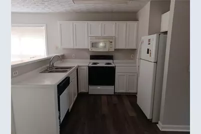 75 Davis Mill Court, Lawrenceville, GA 30044 - Photo 4