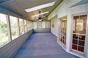 2070 Shallowford Park Manor, Roswell, GA 30075 - Photo 14