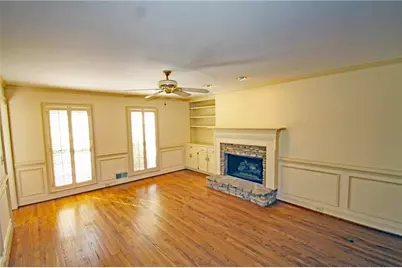 2070 Shallowford Park Manor, Roswell, GA 30075 - Photo 4