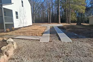 151 Richardson St, Toccoa, GA 30577 - Photo 6