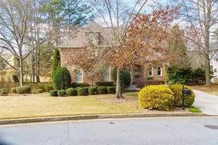 2709 Rustling Pines Ct NE, Marietta, GA 30062 - Photo 2