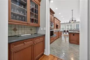 15895 Henderson Rd, Alpharetta, GA 30004 - Photo 10