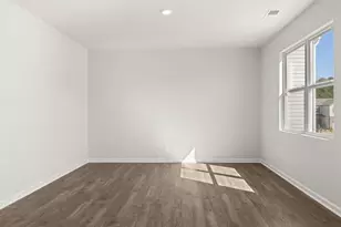 8189 Elkhorn Dr, Fairburn, GA 30213 - Photo 10