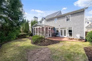 1165 Bluffhaven Way NE, Atlanta, GA 30319 - Photo 38