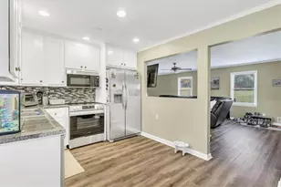 450 Valley Woods Cir SE, Conyers, GA 30094 - Photo 8