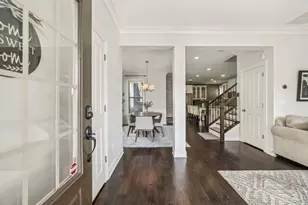 7895 Crown Point Dr, Alpharetta, GA 30005 - Photo 10
