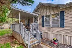 815 Cambridge Pkwy, Hampton, GA 30228 - Photo 1