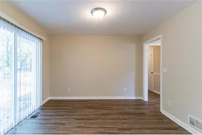 929 Pine Roc Drive, Stone Mountain, GA 30083 - Photo 10